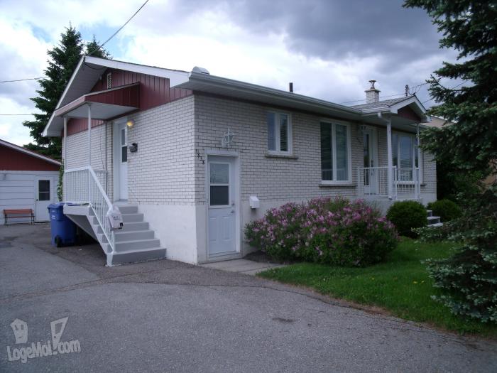 Appartement à Louer 4 ½ , 1 CAC ChicoutimiNord